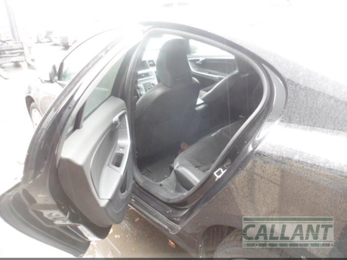 Volvo S60 II 2.0 D3 16V Sloopvoertuig (2016, Zwart)