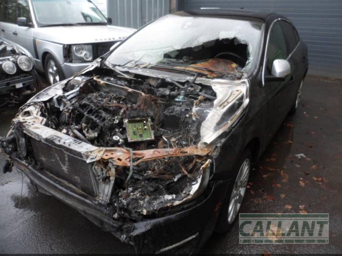 Volvo S60 II 2.0 D3 16V Sloopvoertuig (2016, Zwart)