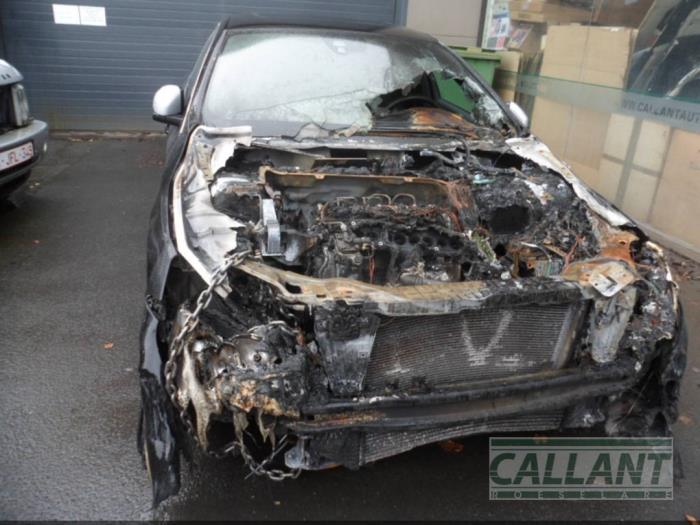 Volvo S60 II 2.0 D3 16V Sloopvoertuig (2016, Zwart)