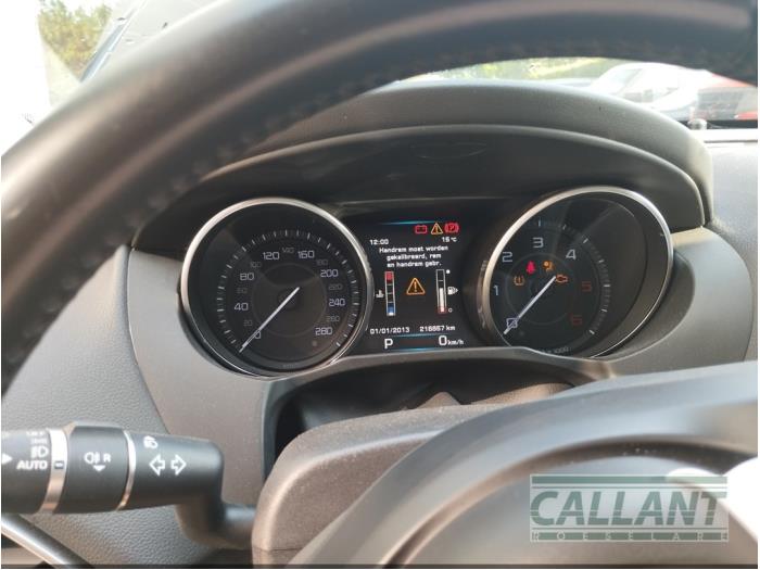 Jaguar XE 2.0d 180 16V Sloopvoertuig (2017, Zwart)