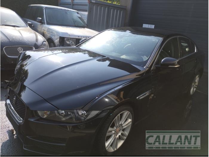 Jaguar XE 2.0d 180 16V Sloopvoertuig (2017, Zwart)