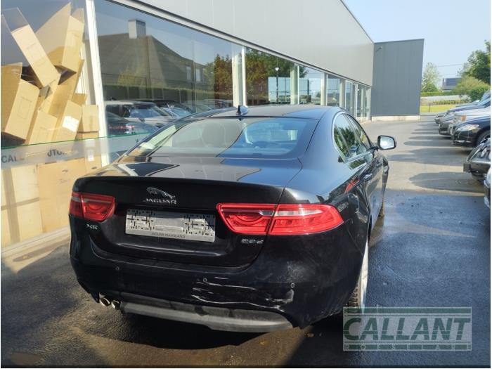 Jaguar XE 2.0d 180 16V Sloopvoertuig (2017, Zwart)