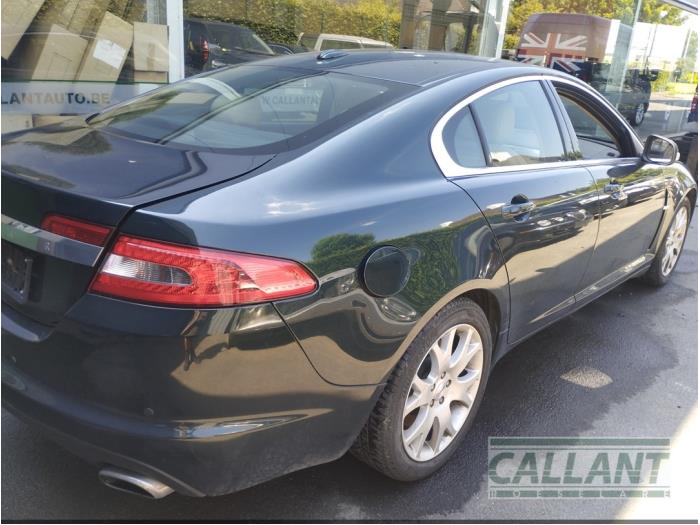 Jaguar XF 2.7 D V6 24V Sloopvoertuig (2010, Donker, Groen)