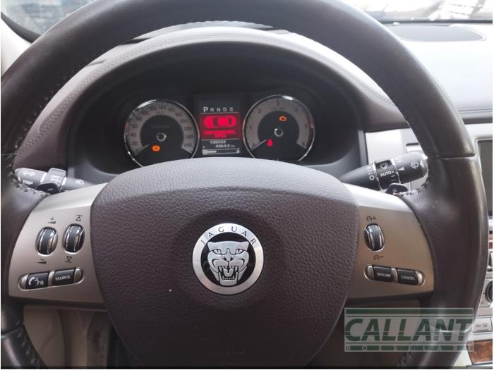 Jaguar XF 2.7 D V6 24V Sloopvoertuig (2010, Donker, Groen)