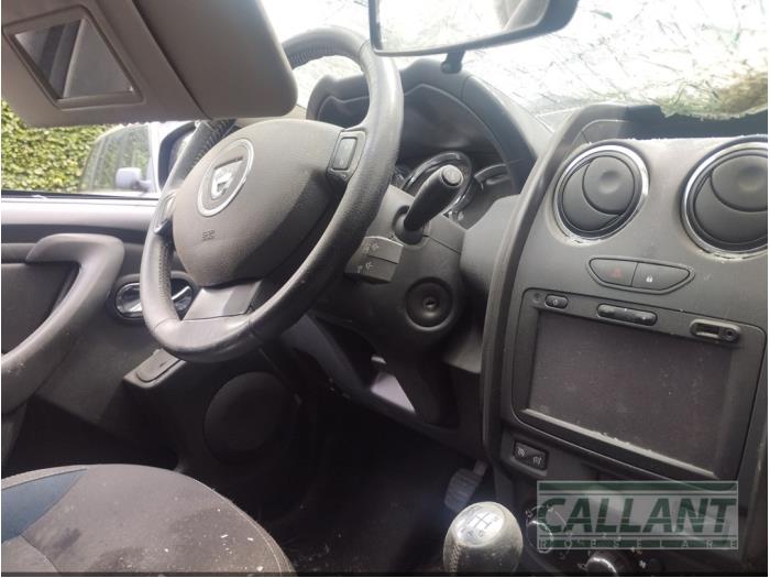 Dacia Duster 1.5 dCi Sloopvoertuig (2015, Zwart)