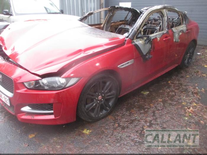 Jaguar XE 2.0 D E-Performance 16V Sloopvoertuig (2017, Rood)