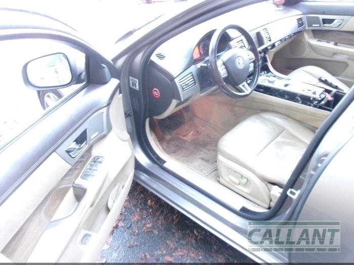 Jaguar XF 2.7 D V6 24V Sloopvoertuig (2009, Grijs)