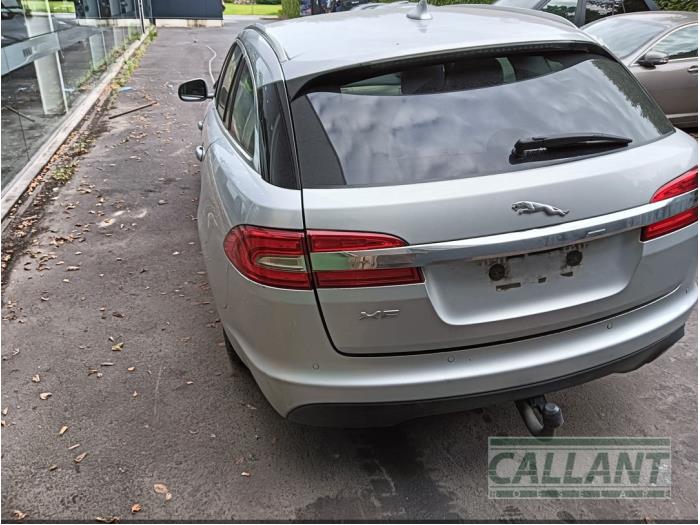 Jaguar XF Sportbrake 2.2 D 16V Sloopvoertuig (2014, Zilver)