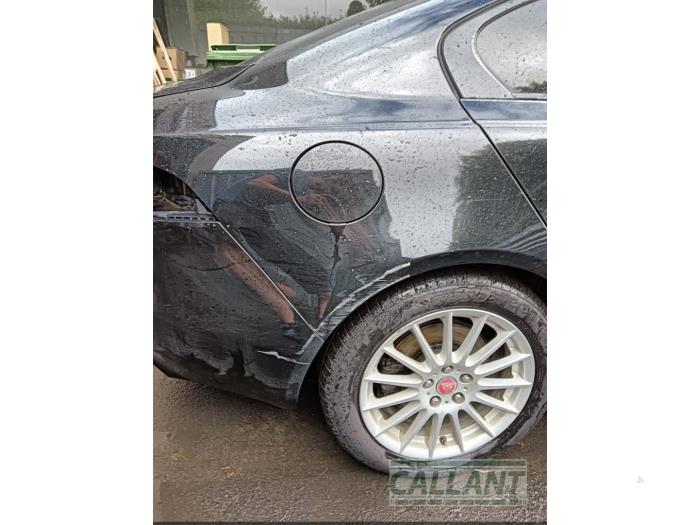 Jaguar XE 2.0 D E-Performance 16V Sloopvoertuig (2015, Zwart)