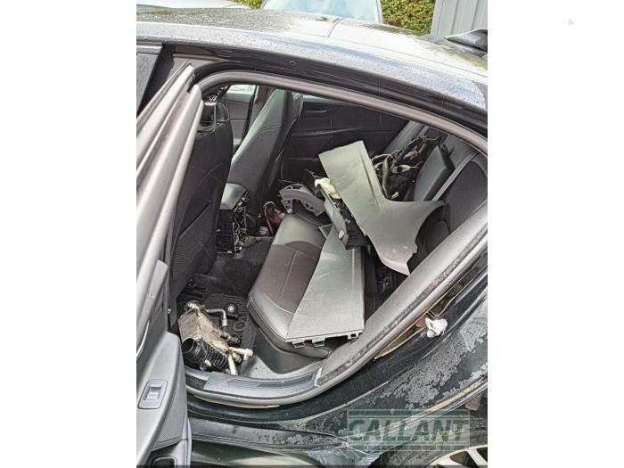 Jaguar XE 2.0 D E-Performance 16V Sloopvoertuig (2015, Zwart)