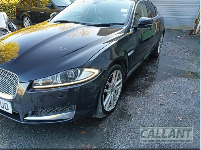 Jaguar XF Sloopvoertuig (2013, Zwart)