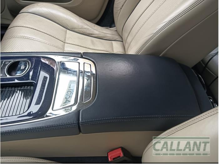 Jaguar XJ 3.0 D V6 24V Sloopvoertuig (2011, Kristal, Blauw)