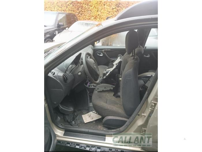 Dacia Duster 1.5 dCi Sloopvoertuig (2012, Grijs, Moonmist)