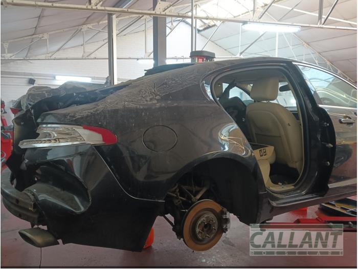 Jaguar XF 3.0 V6 24V Sloopvoertuig (2010, Zwart)