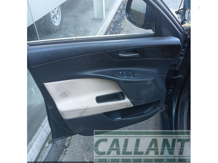 Jaguar XE 2.0 240 Turbo 16V Sloopvoertuig (2015, Groen)