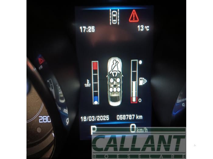 Jaguar XE 2.0 240 Turbo 16V Sloopvoertuig (2015, Groen)