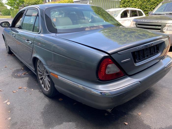 Jaguar XJ 2.7d V6 24V Sloopvoertuig (2006, QUARTZ)