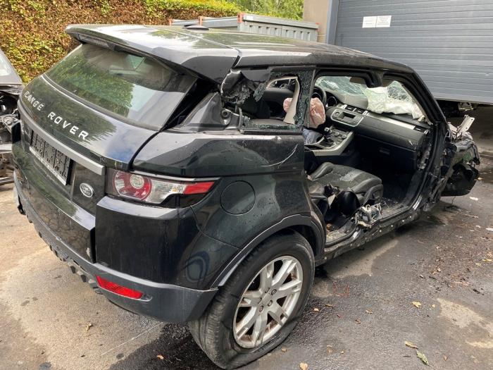 Landrover Range Rover Evoque 2.2 TD4 16V Sloopvoertuig (2015, Metallic, Zwart)