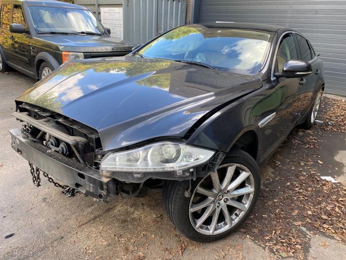 Jaguar XJ 3.0 D V6 24V Sloopvoertuig (2013, Grijs)