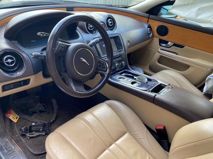Jaguar XJ 3.0 D V6 24V Sloopvoertuig (2013, Grijs)