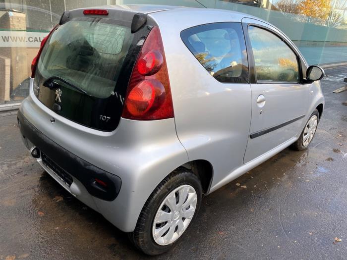 Peugeot 107 1.0 12V Sloopvoertuig (2013, Zilver)