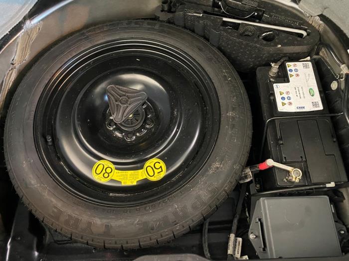 Jaguar XJ 2.7d V6 24V Sloopvoertuig (2009, Metallic, Zwart)