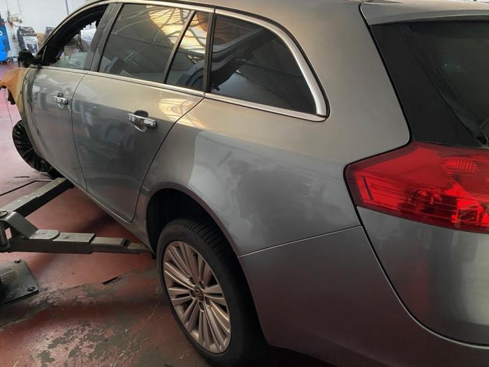 Opel Insignia Sports Tourer 2.0 CDTI 16V 160 Ecotec Sloopvoertuig (2013, Zilver)
