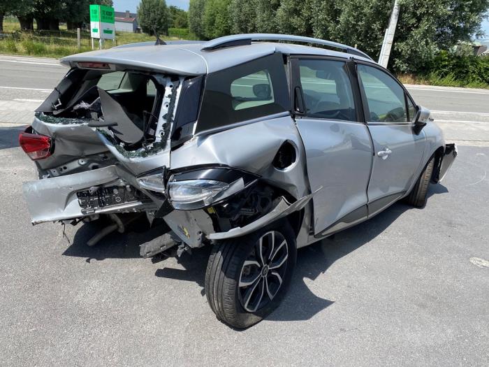 Renault Clio IV Estate/Grandtour 0.9 Energy TCE 90 12V Sloopvoertuig (2020, Metallic, Zilver)