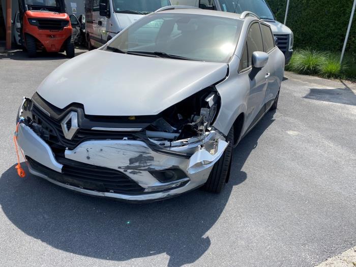 Renault Clio IV Estate/Grandtour 0.9 Energy TCE 90 12V Sloopvoertuig (2020, Metallic, Zilver)