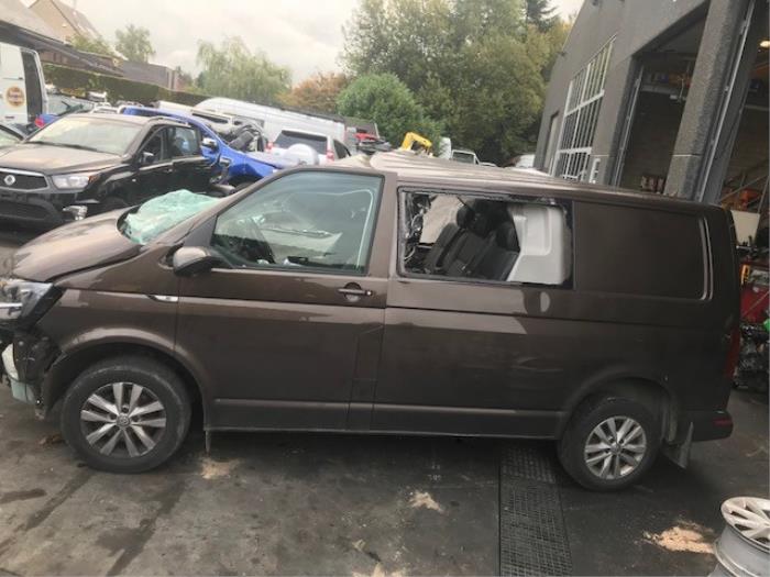 Volkswagen Transporter T6 2.0 TDI 150 Sloopvoertuig (2016, Bruin)