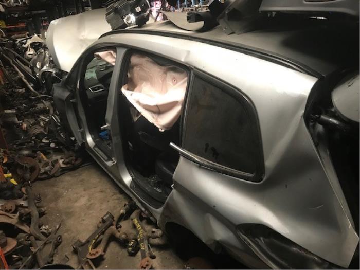 BMW 2 serie Active Tourer 218d 2.0 TwinPower Turbo 16V Sloopvoertuig (2014, Zilver)