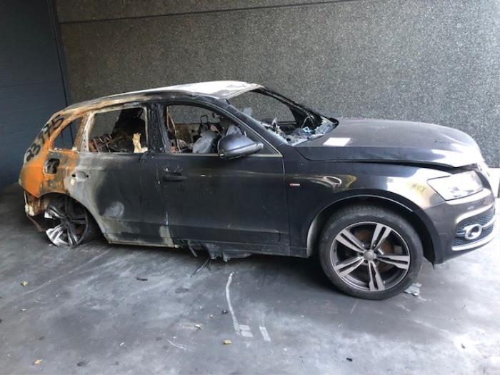 Audi Q5 2.0 TDI 16V Quattro Sloopvoertuig (2010)