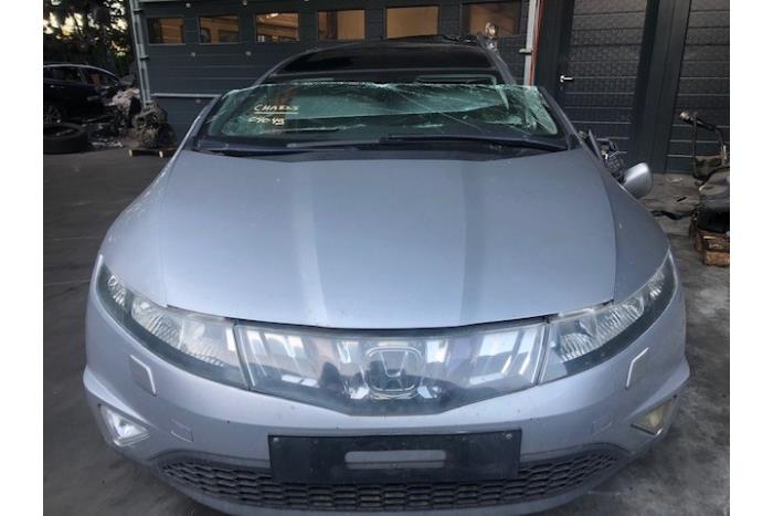 Honda Civic 1.8i VTEC 16V Sloopvoertuig (2006, Zilver)