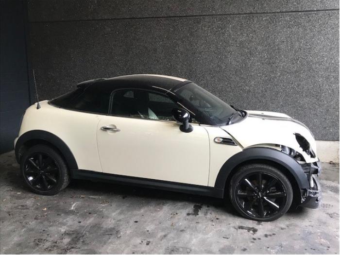 Mini Coupe 1.6 16V Cooper Sloopvoertuig (2015, Wit)