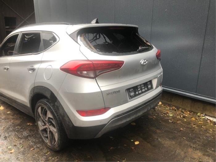 Hyundai Tucson 2.0 CRDi 16V 2WD Sloopvoertuig (2015)