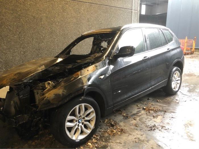 BMW X3 sDrive18d 16V Sloopvoertuig (2013, Metallic, Zwart, Saffierblauw, Saffierzwart)