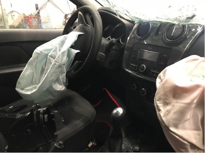 Dacia Sandero III 1.0 Sce 12V Sloopvoertuig (2019, Licht, Bruin)