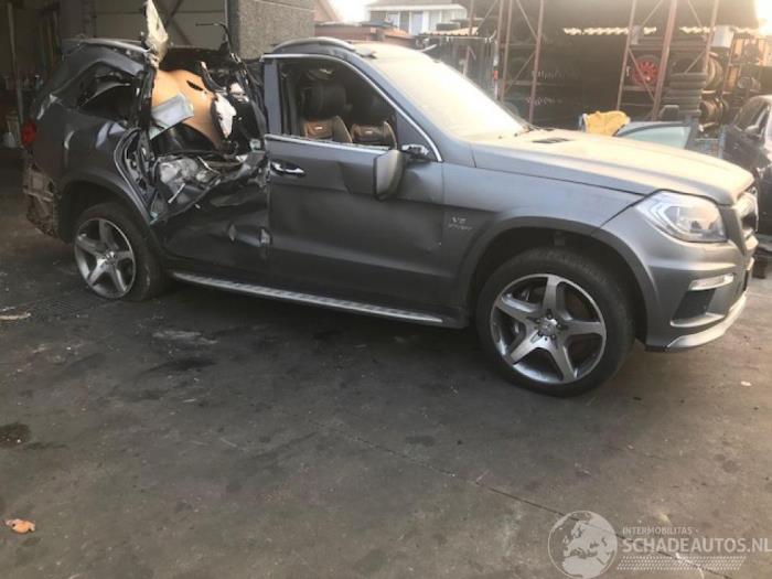 Mercedes GL 5.5 GL 63 AMG V8 32V 4-Matic Sloopvoertuig (2013, Grijs)