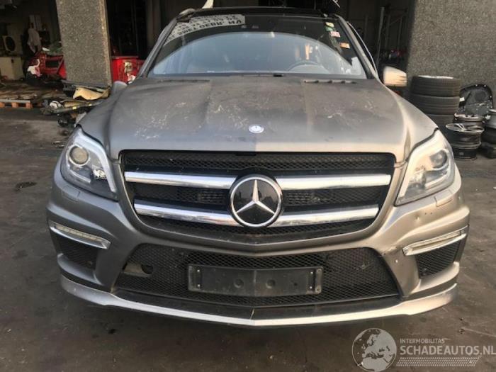 Mercedes GL 5.5 GL 63 AMG V8 32V 4-Matic Sloopvoertuig (2013, Grijs)