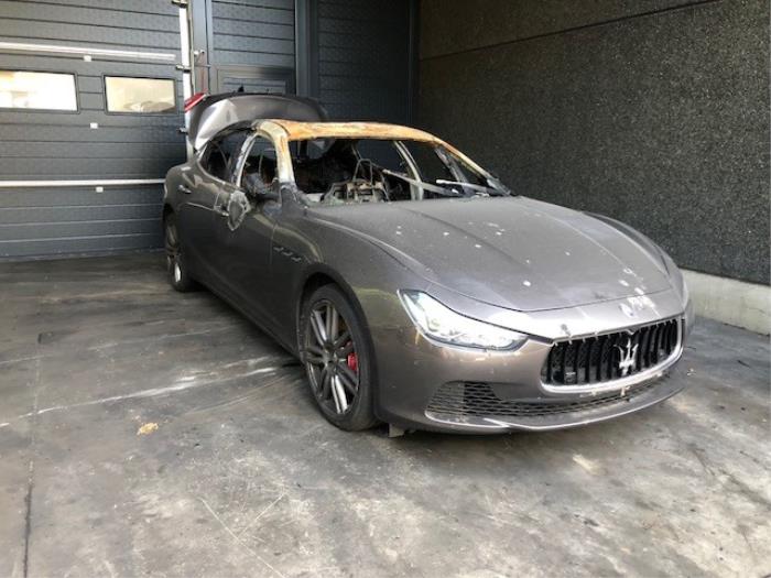 Maserati Ghibli III 3.0 Diesel Sloopvoertuig (2017, Grijs)