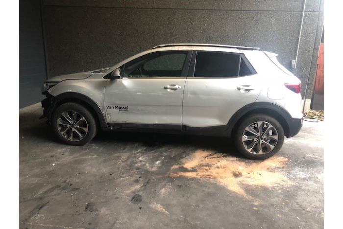 Kia Stonic 1.4 MPI 16V Sloopvoertuig (2019, Zilver)