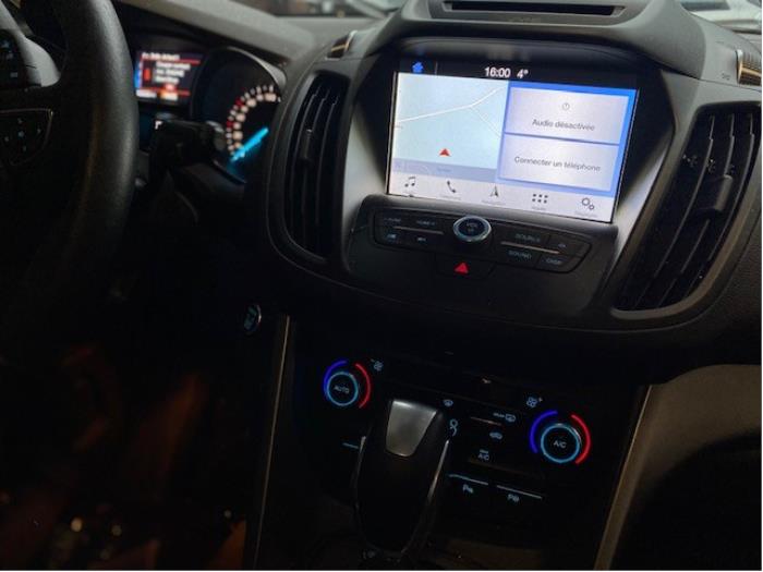 Ford Kuga II 2.0 TDCi 16V 120 Sloopvoertuig (2019, Grijs)