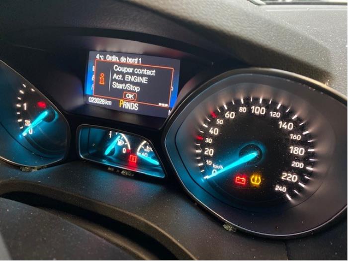 Ford Kuga II 2.0 TDCi 16V 120 Sloopvoertuig (2019, Grijs)