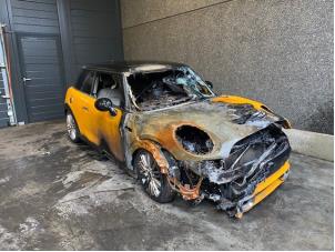 Mini Mini 2.0 16V Cooper SD Sloopvoertuig (2016, Metallic, Oranje)