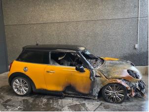 Mini Mini 2.0 16V Cooper SD Sloopvoertuig (2016, Metallic, Oranje)