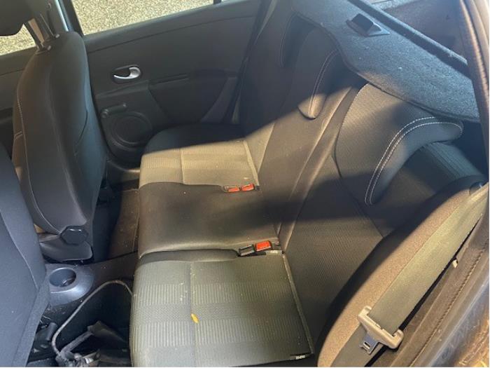 Renault Clio III Estate/Grandtour 1.5 dCi FAP Sloopvoertuig (2011, Grijs)