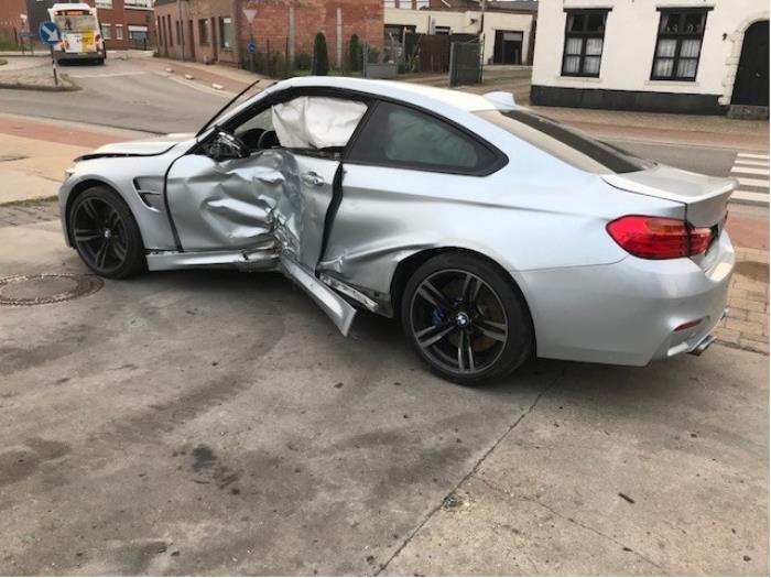 BMW M4 Sloopvoertuig (2015, Zilver)
