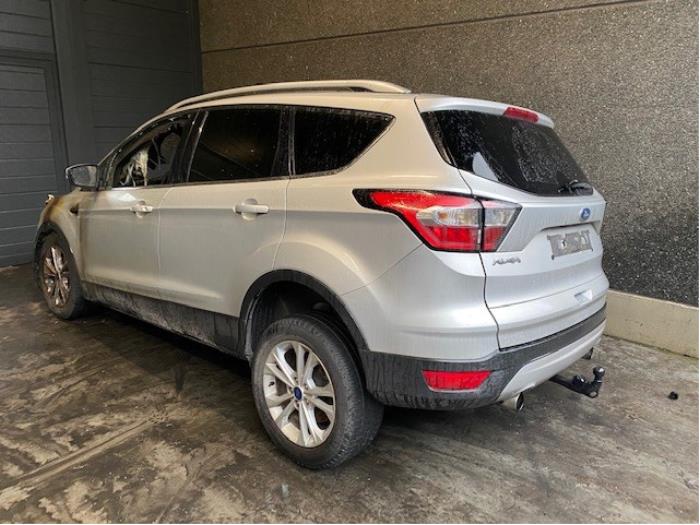 Ford Kuga Sloopvoertuig (2017, Moondust, Zilver)