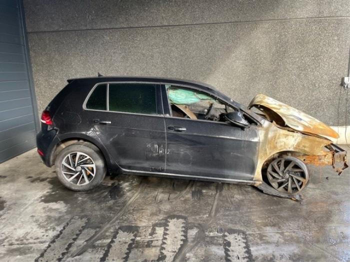 Volkswagen Golf VII 1.0 TSI 12V BlueMotion Sloopvoertuig (2019, Zwart)