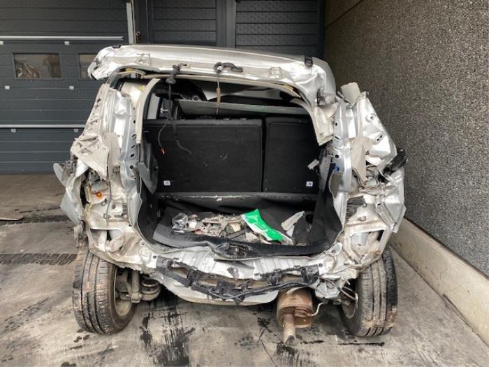 Ford B-Max 1.5 TDCi Sloopvoertuig (2013, Moondust, Zilver)